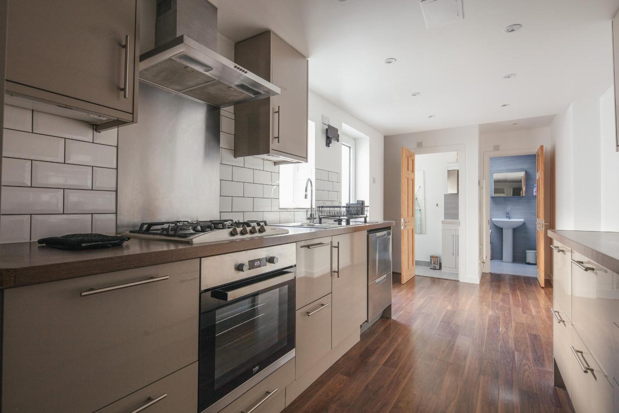 Spacious 3 Bedroom Home With Ps5 And Pool Table Near O2 Arena Canary Wharf And Elizabeth Line To Central London Exterior foto